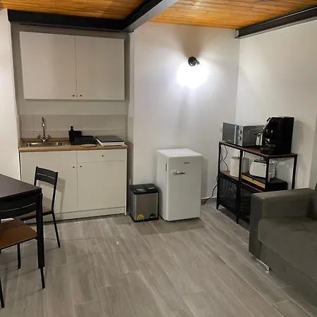 Casa Adelaide Дом отдыха Неаполь