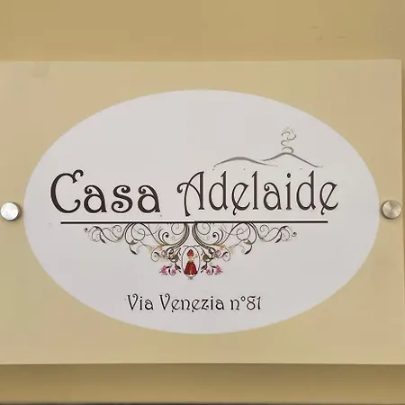 Casa Adelaide Дом отдыха Неаполь